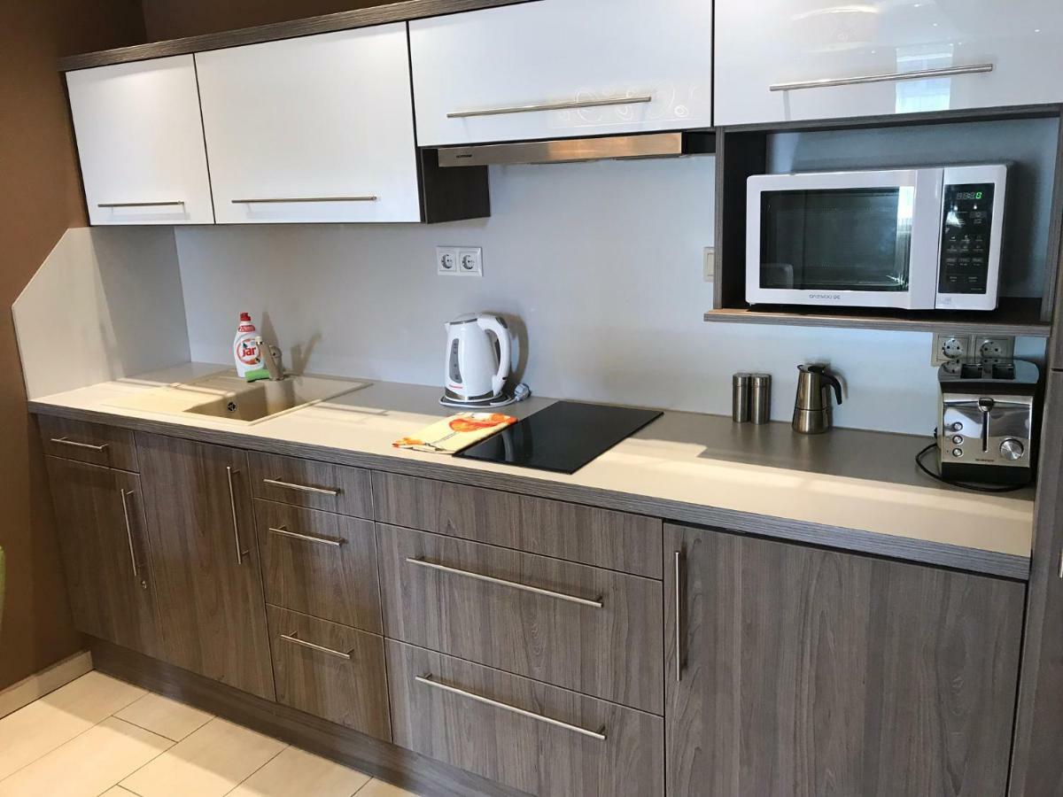 Platina Apartman Apartment Sarvar Bagian luar foto